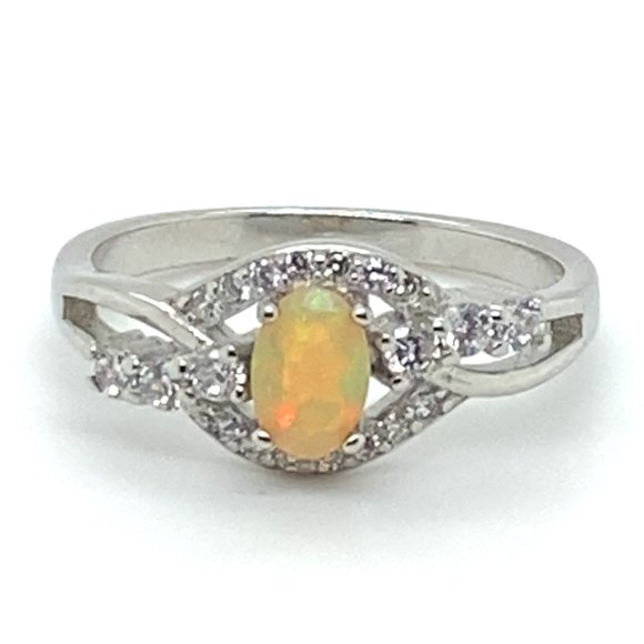 Welo Opal .35ct Platinum Silver Ring - Picture 4 of 7